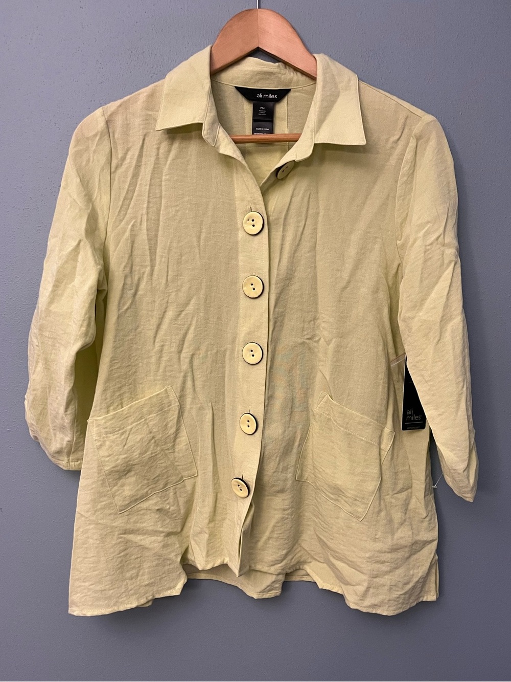 NWT Ali Miles Flowy Button-Down Shirt